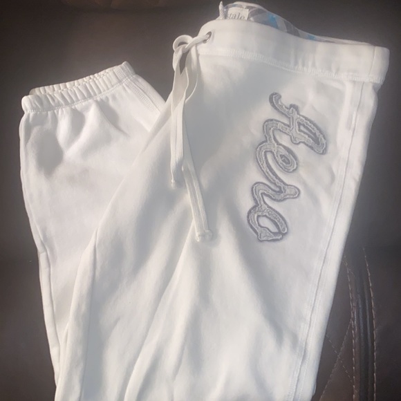 Aeropostale - Picture 14 of 14